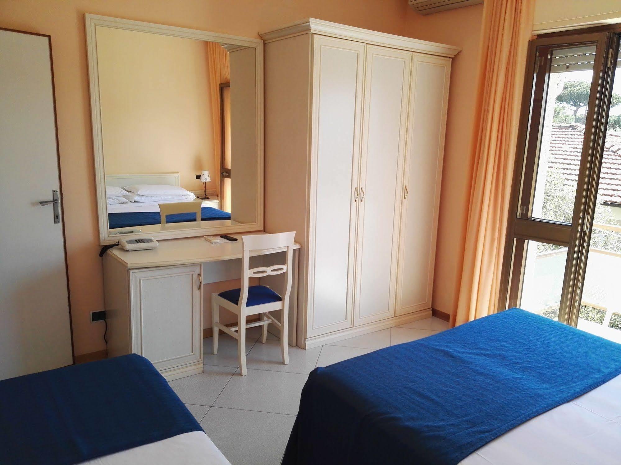 Hotel Elizabeth Marina di Pietrasanta Esterno foto