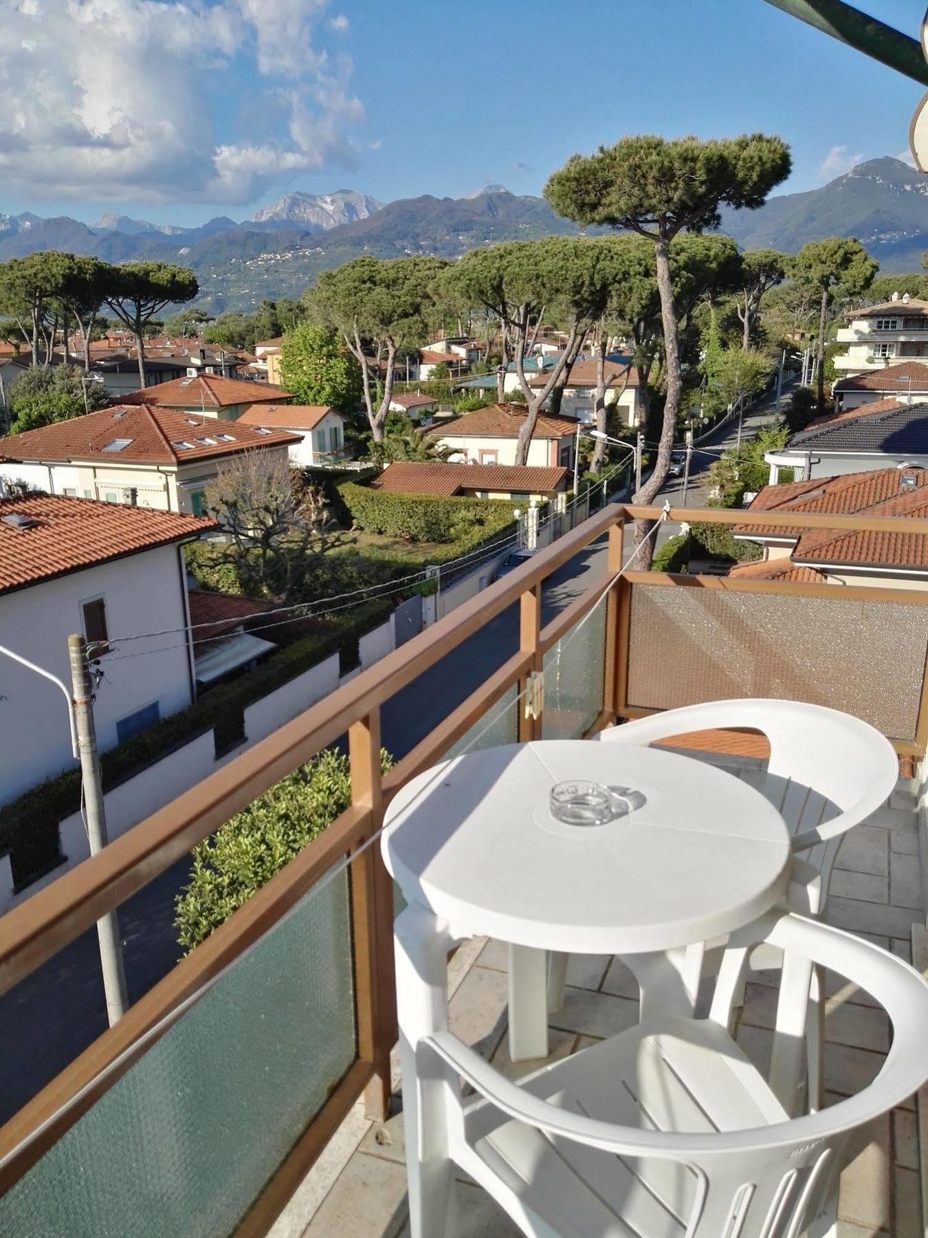 Hotel Elizabeth Marina di Pietrasanta Esterno foto