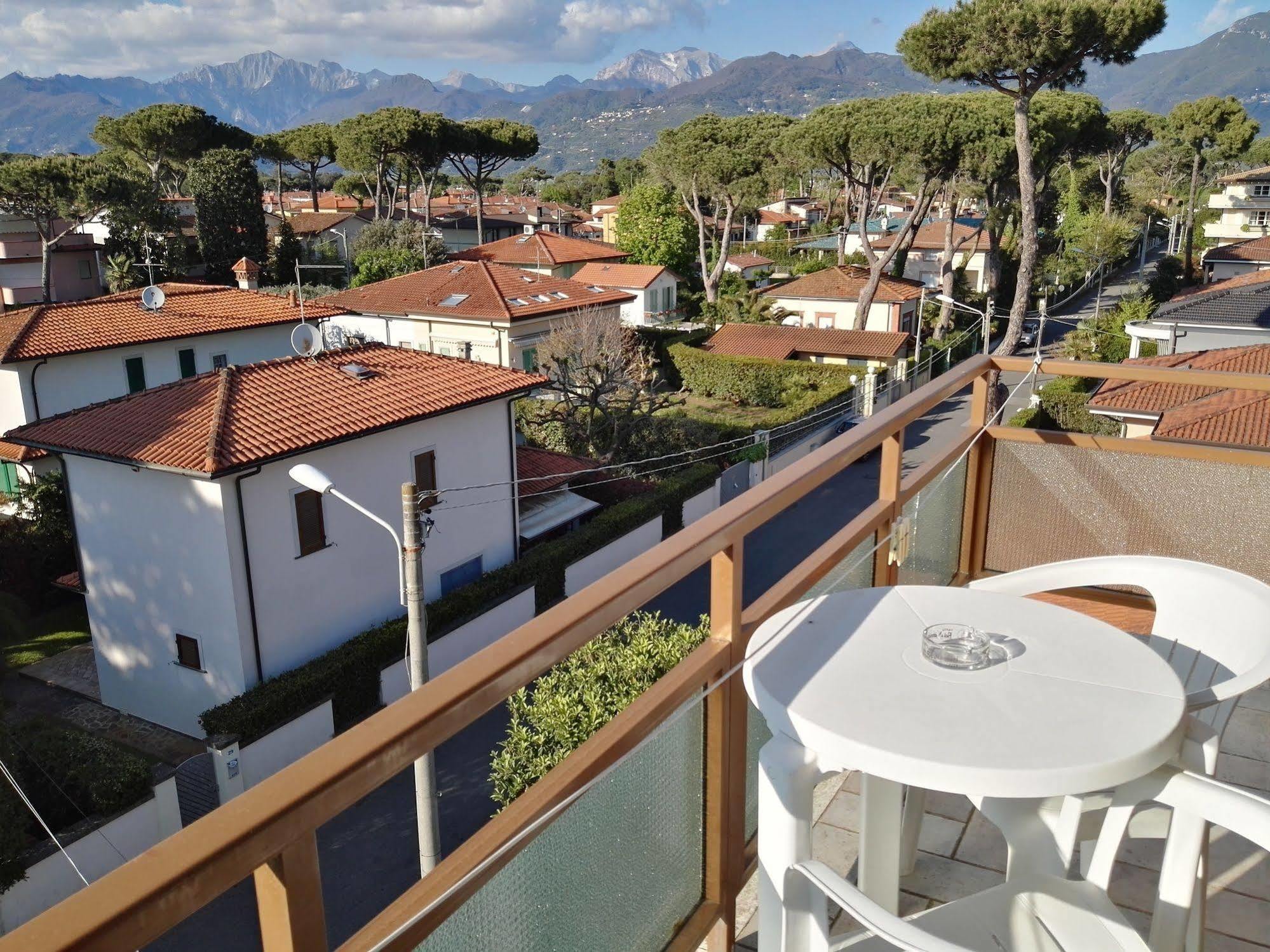 Hotel Elizabeth Marina di Pietrasanta Esterno foto
