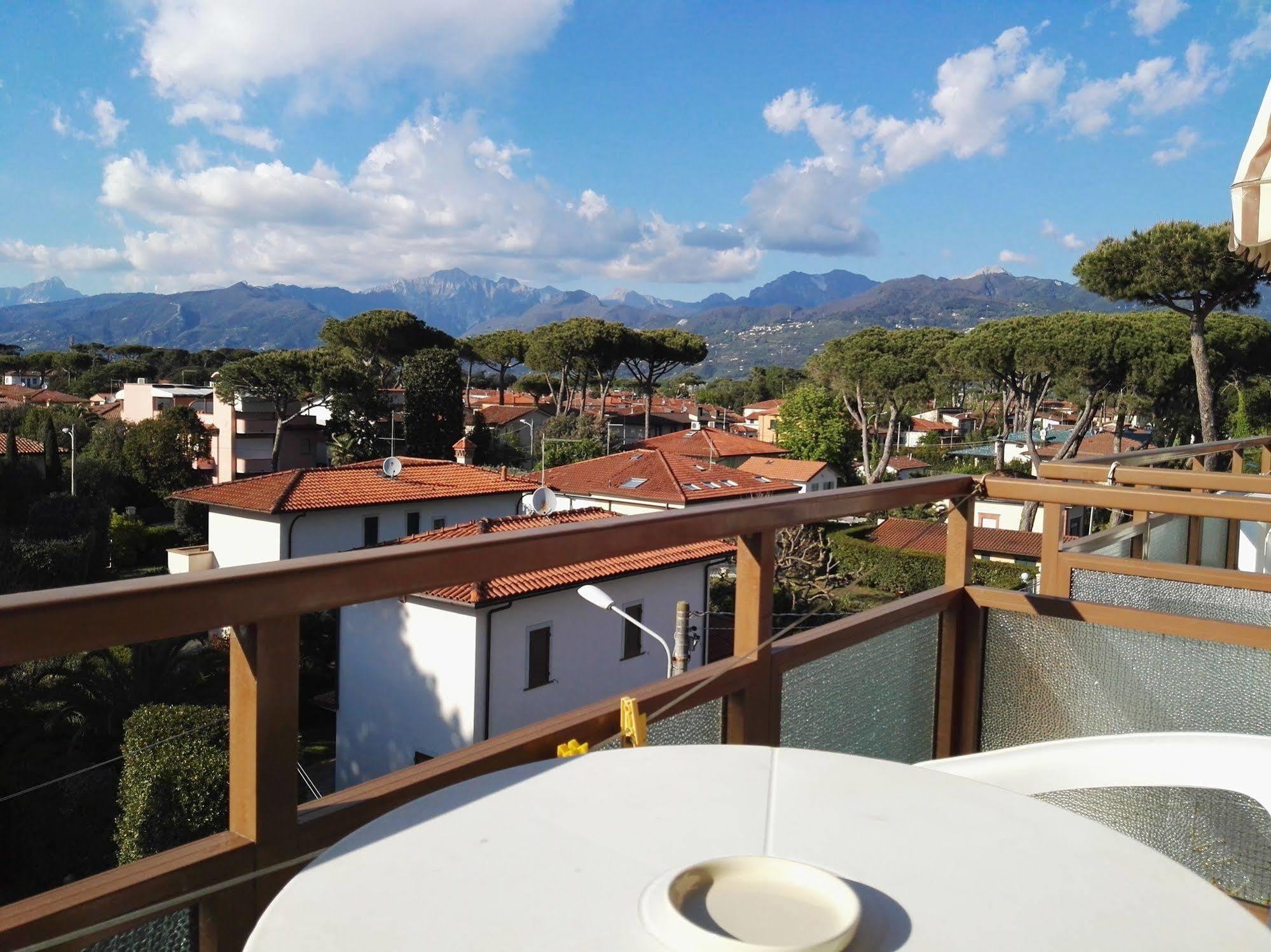Hotel Elizabeth Marina di Pietrasanta Esterno foto