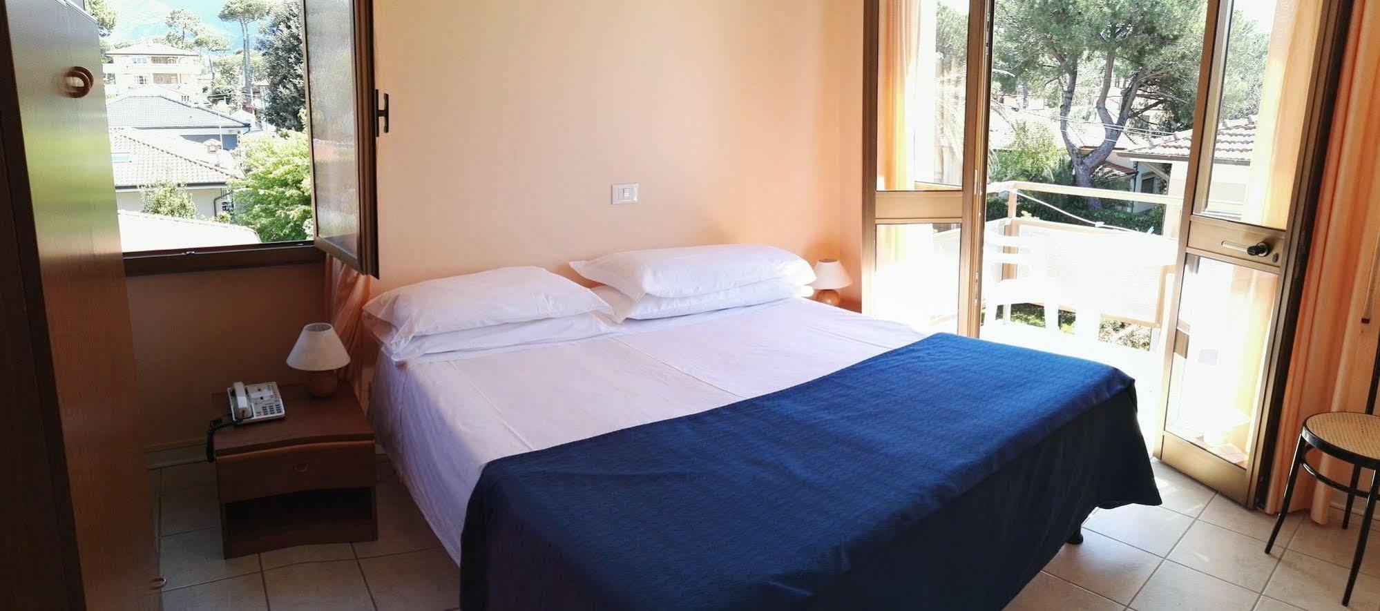 Hotel Elizabeth Marina di Pietrasanta Esterno foto